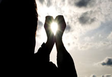 乐竞体育官网：劳森重返红牛二队感艰难 费斯塔彭点赞批评红牛贴文.